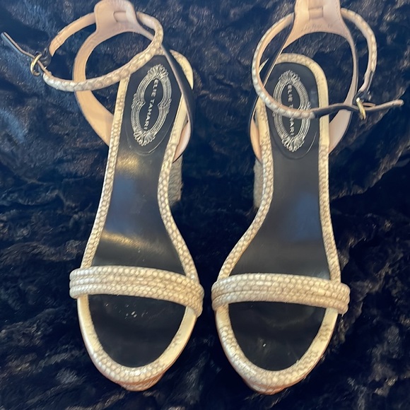 Elie Tahiti Giselle sandal size 40. Excellent condition - Picture 2 of 11